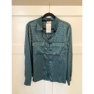 Leopard Hunter Green Satin Top Size Large‎ NWT